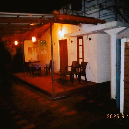 Marari La Rose Beach Homestay Марарикулам Экстерьер фото